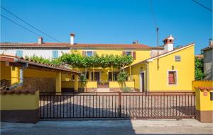 Gorgeous Home In Zminj With Kitchen 