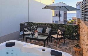 Lovely Apartment In Podstrana With Wifi