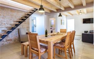 3 Bedroom Gorgeous Home In Duga Uvala