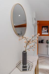 1-Bedroom with Balcony l Steps from Brighton Beach