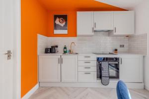 1-Bedroom with Balcony l Steps from Brighton Beach