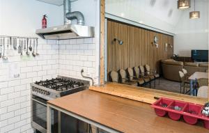 Beautiful Home In Den Ham With Kitchen