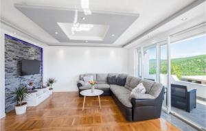 Awesome Home In Ruda With Wifi