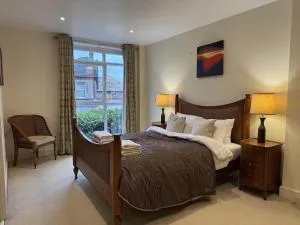 Two Bed Flat In Wimbledon - Merton