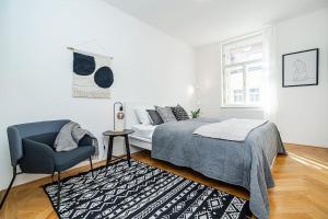 Central Bright and Spacious Appt