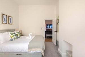 Stylish flat in central location with free parking