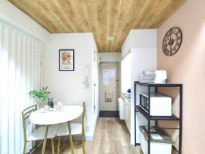 201新宿区最繁华地域徒步到新大久保只需要7分钟徒步到東新宿只需要5分钟复式房间全新装修