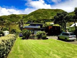 Ahipara Beach Front, modern stylish bach - 凯塔亚