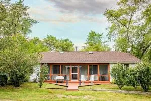 Four Bedrooms & a Beach - Three Oaks