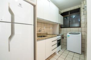 50m do Centrinho e 100m do Mar nos Ingleses KR9882