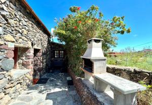 Casa Rural con Preciosas Vistas para una Estancia Perfecta