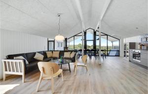 Nice Home In Blokhus With Wifi