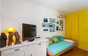 Nice Home In Splitska - Supetar