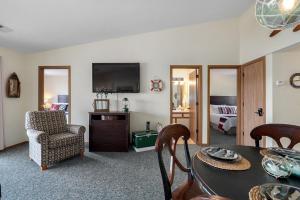 Captains Quarters at Kimberling Crossing