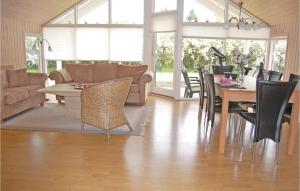 Holiday Home Bogo By 34 With Hot Tub