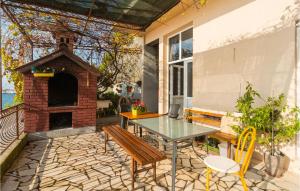 Lovely Apartment In Krilo Jesenice