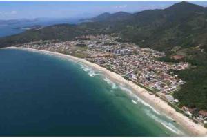 Apartamento na Praia de Palmas a 200m do mar-0148