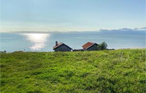 Stunning Home In Borgholm With Wifi