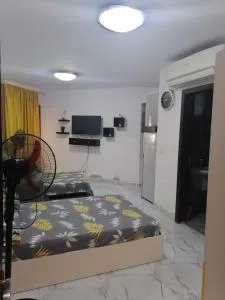 شالية غرفة ورسيبشن وحمام ومطبخ أرضي بجاردن خاص - Ad Dībah