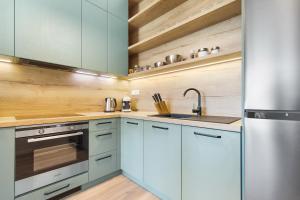 Apt w Downtown View & Garage Parking