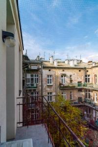 Wrzesińska Apt - Balcony, Workspace, Top Location - by Rentujemy