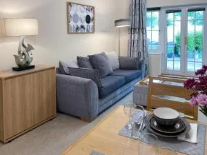 Westside Apartment 2 - Worting