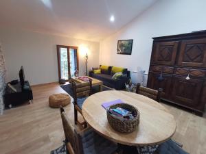 Appartements GITE 3* SAINT GUILHEM LE DESERT CHEZ MARIUS : photos des chambres
