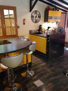 Chalets Chalet avec SPA et etang a proximite du Lac : photos des chambres