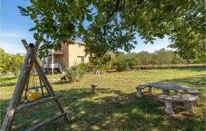 Pet Friendly Apartment In Slivnica - Jovići