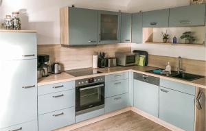 Awesome Home In Fuhlendorf With Kitchen