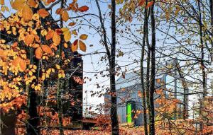 Stunning Home In Roztoka With Jacuzzi