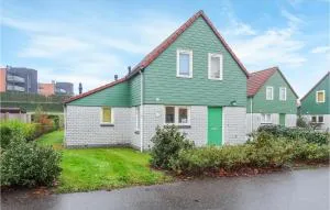 4 Bedroom Beautiful Home In Wemeldinge - Kapelle