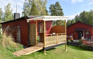 Beautiful Home In Finspång With Wifi