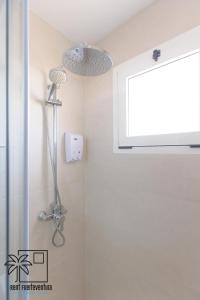 Hola Bent Pool and Terrace iRent Fuerteventura