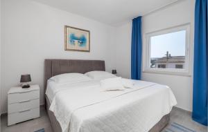 Stunning Apartment In Stara Novalja