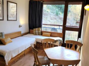 Appartements Studio cabine proche centre, balcon, WIFI - FR-1-346-545 : photos des chambres