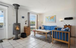 Awesome Apartment In Hvide Sande
