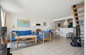 Awesome Apartment In Hvide Sande
