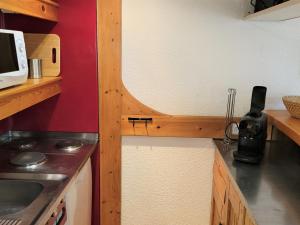 Appartements Studio cabine proche centre, balcon, WIFI - FR-1-346-545 : photos des chambres