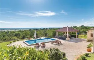 Stunning Home In Trbounje With Sauna - Razvođe