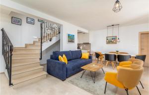 Stunning Home In Peroj