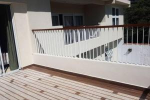 Casa com Piscina - Espaço Senhor FLORES