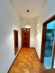 Hius 1008 a apenas 300m da praia