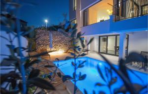 Beautiful Apartment With Pool