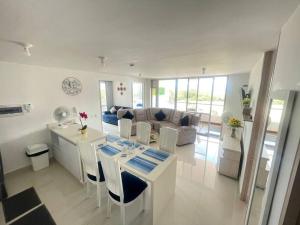 Apto tipo resort 4 piscinas - WiFi 100 MB AC