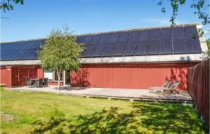 1 Bedroom Cozy Home In Falkenberg - Glommen