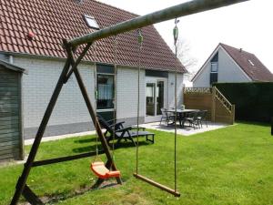 Detached House Breskens near Scenic Beaches
