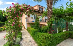 1 Bedroom Lovely Apartment In Matulji