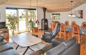 Holiday Home Hindbærvangen Oksbøl V