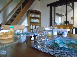 B&B / Chambres d'hotes Les chambres de l'atelier : Chambre Double - Vue sur Jardin